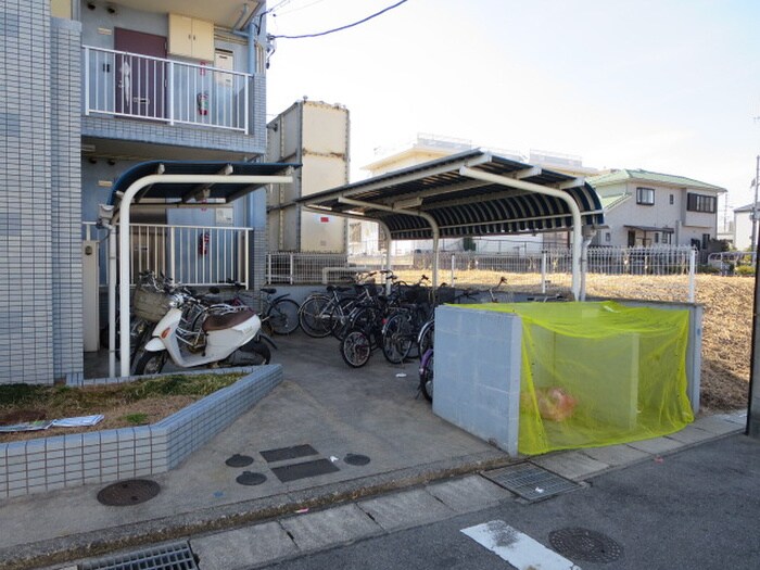 駐輪場 メゾンアイレス２