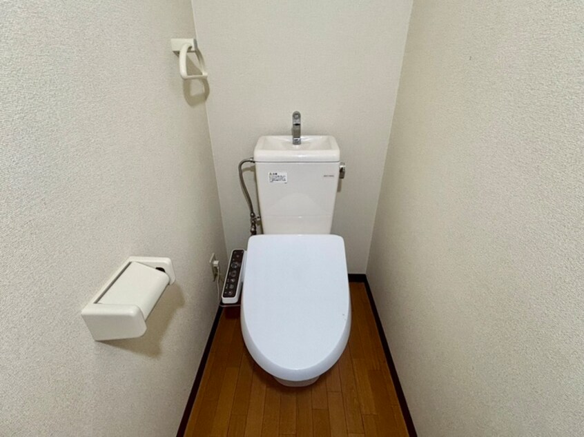 トイレ サイプレス亜実梨