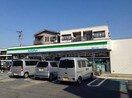 ファミリーマート喜惣治2丁目店(コンビニ)まで450m フロレスタ