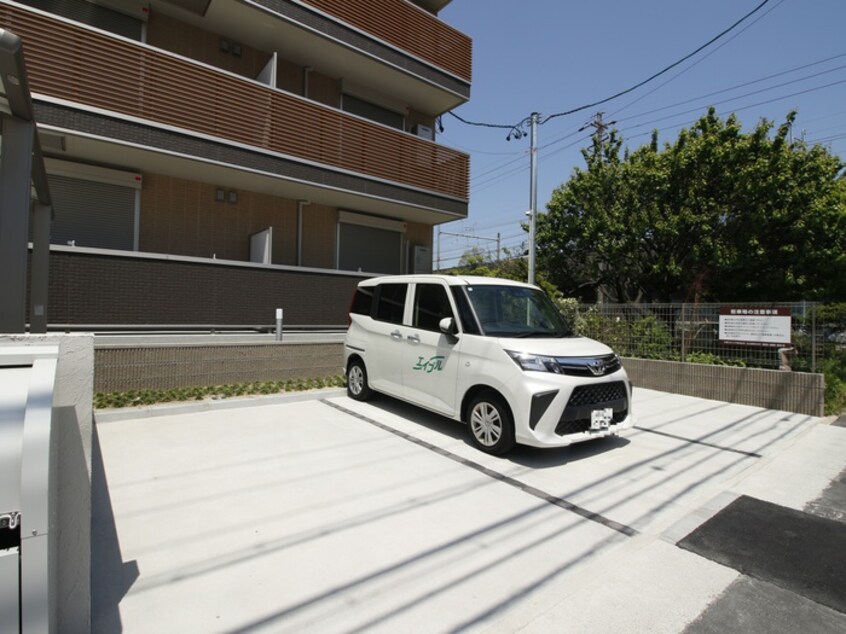 駐車場 リヴェール東中島