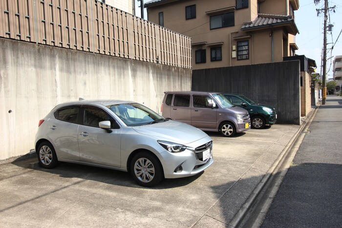 駐車場 天神ハイツ