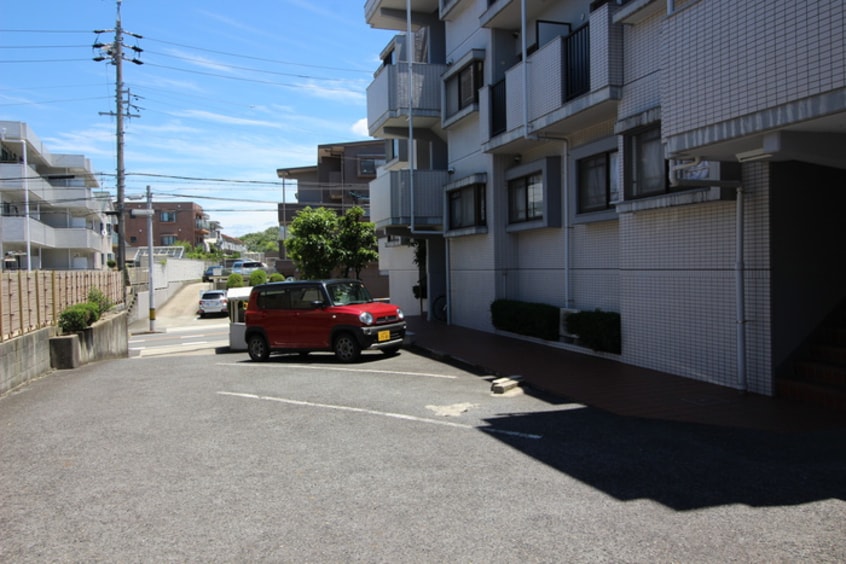 駐車場 リ－フコ－ト２