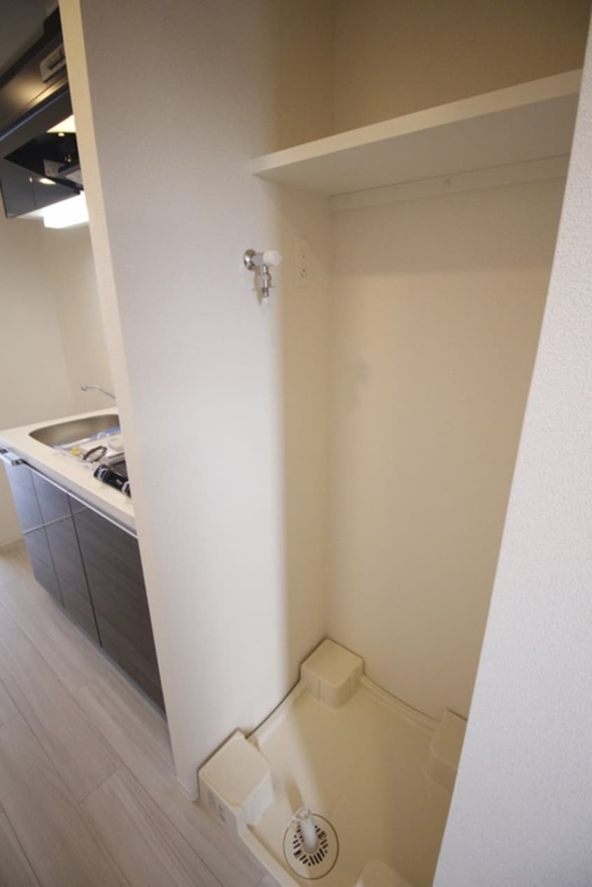 洗濯機置場 ﾃﾞｨｱﾚｲｼｬｽ浅間町ｽﾃｰｼｮﾝﾌﾛﾝﾄ