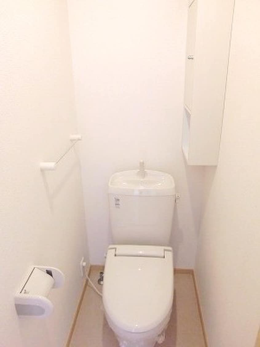 トイレ ラヴァ－ズＢ