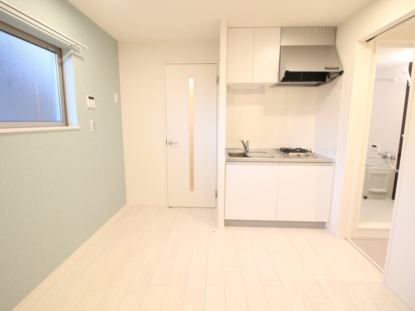 居室 ラルゴ六番町