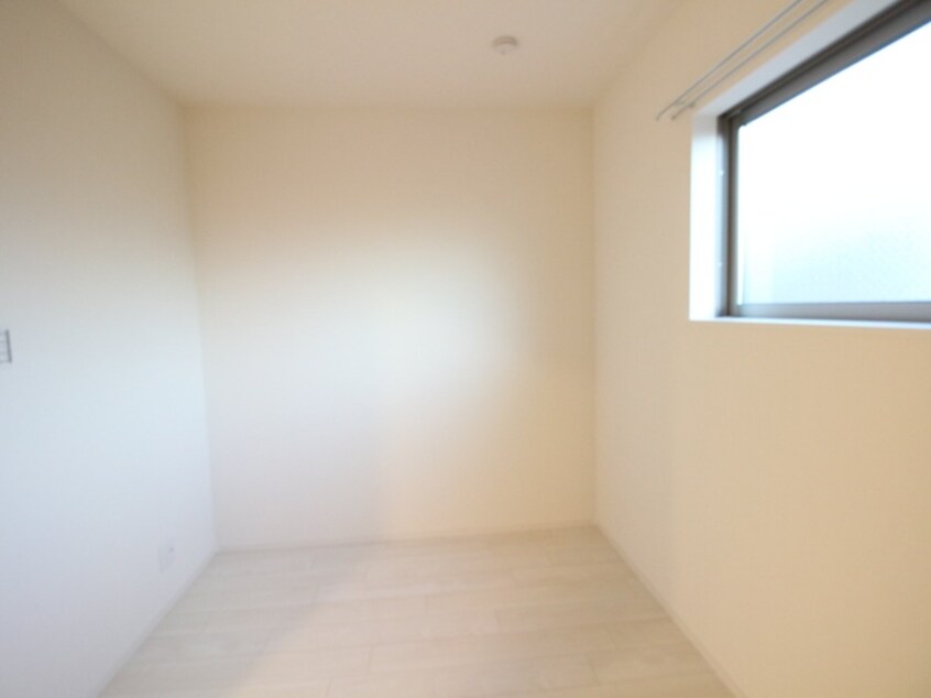 居室 ラルゴ六番町