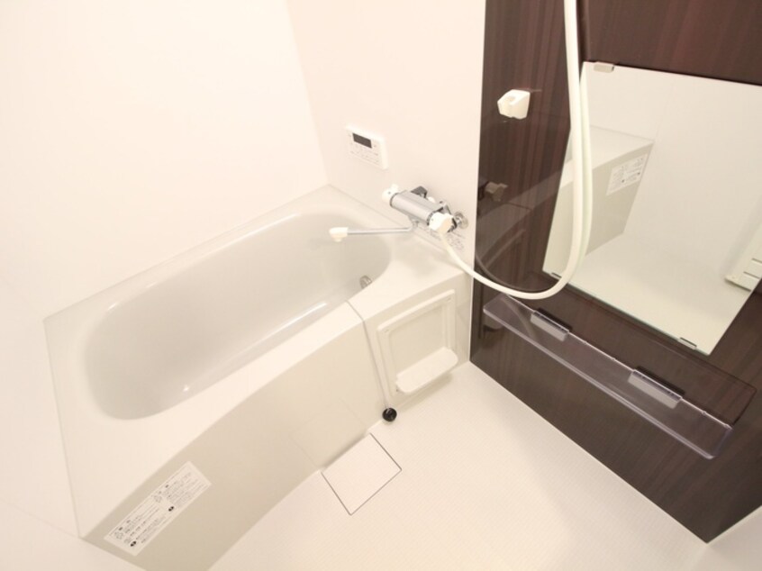 バス／シャワールーム等 ラルゴ六番町