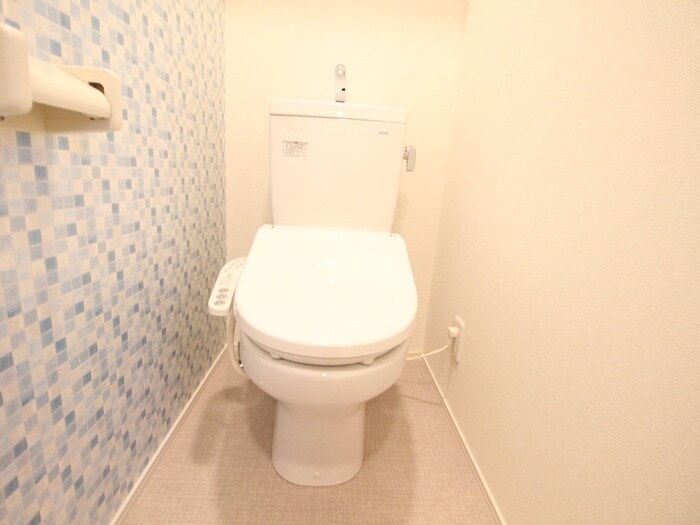 トイレ ラルゴ六番町