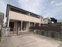 西里町４丁目借家