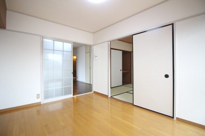 居室 シティ・アーク新栄