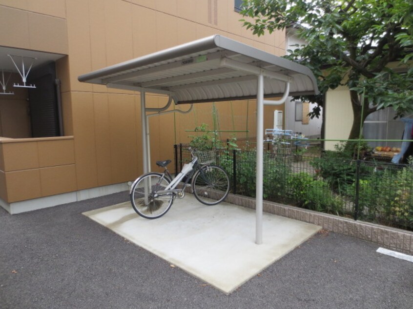駐輪場 プチタウン　かずみ