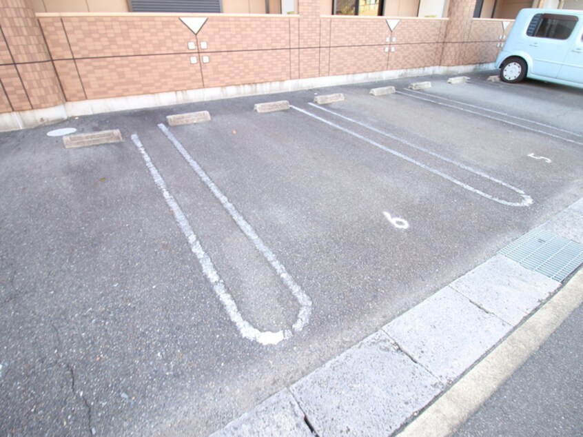 駐車場 クレシア