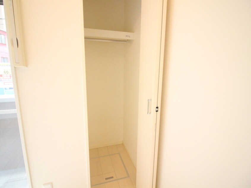 収納 アジュール鶴舞