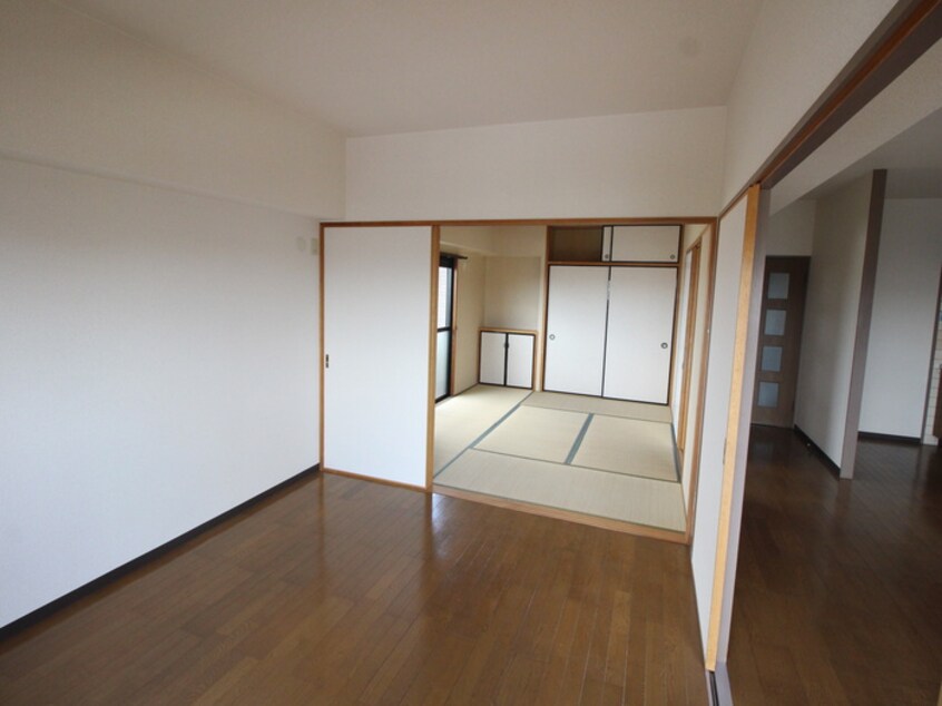 居室 ヒルズ丸和