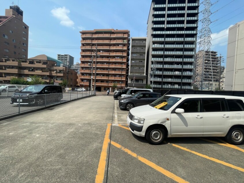 駐車場 ヒルズ丸和