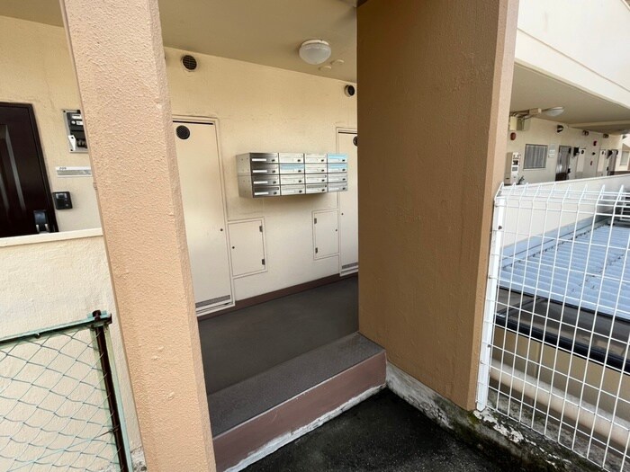 エントランス部分 フロント上社