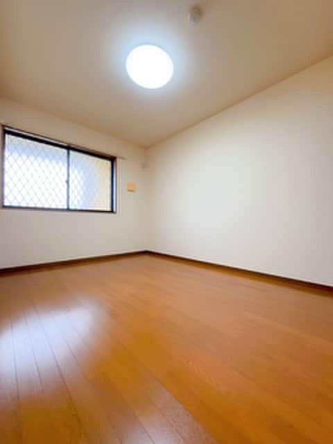 居室 アンプル－ルリ－ブルglandB