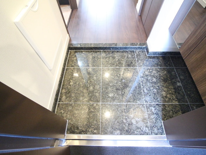 玄関 ＲＥＳＩＤＥＮＣＥ丸の内七間町