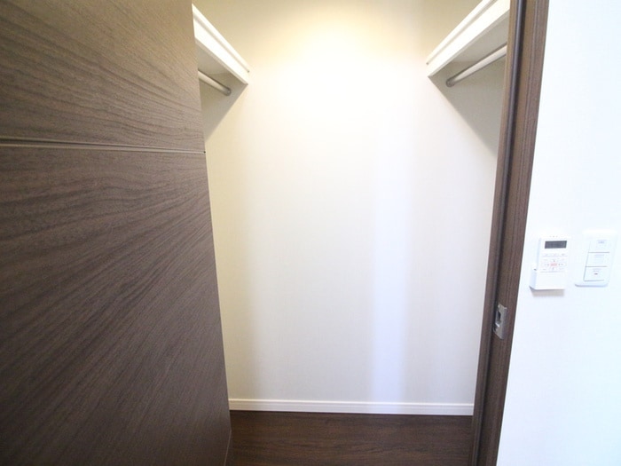 収納 ＲＥＳＩＤＥＮＣＥ丸の内七間町