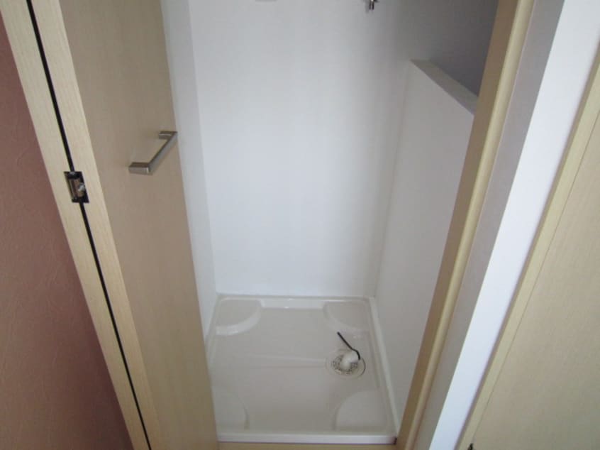 洗濯機置場 シャルム大堀