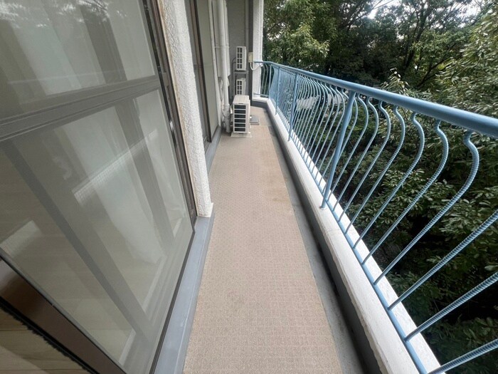 ベランダ・バルコニー シャンボール山手Ｂ棟（５０２）