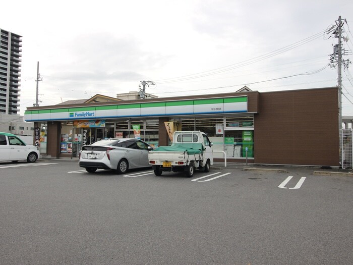 ファミリーマート(コンビニ)まで450m 仮）SQUARE知立