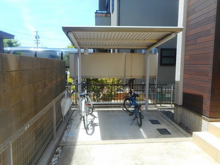 駐輪場 ブランメゾン