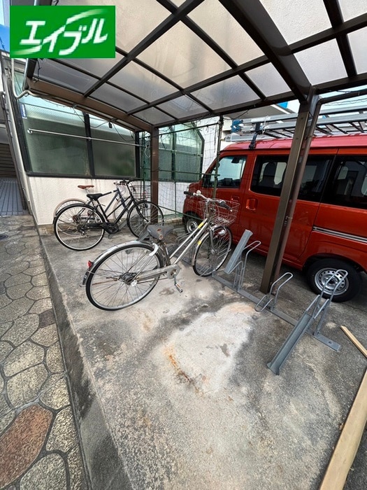 駐輪場 コーポアスカ