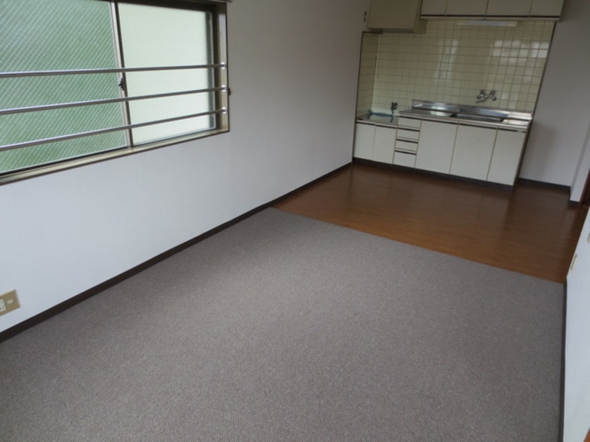 居室 メゾンかわせ