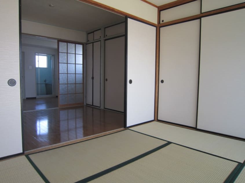 居室 エクセル三条