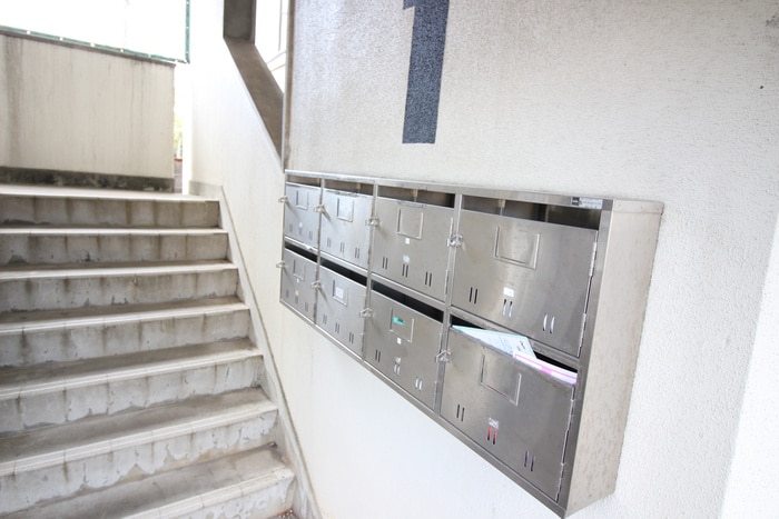 エントランス部分 シャルム中島