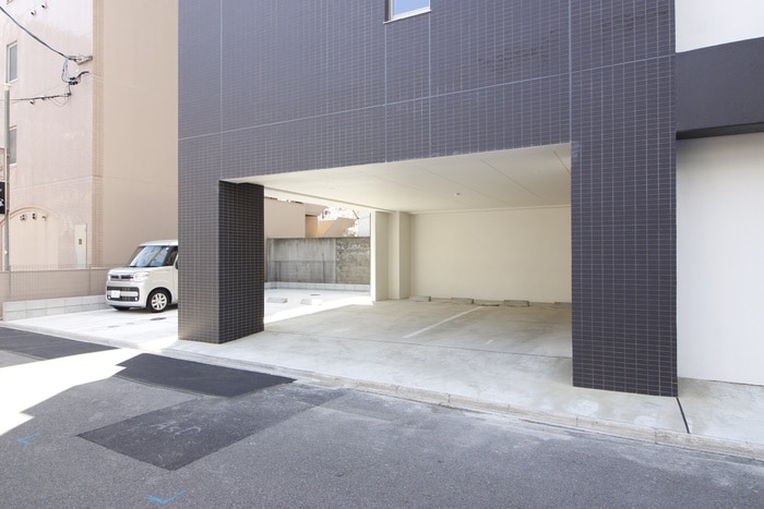 駐車場 THE RESIDENCE SHIGAHONDORI