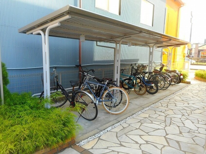駐輪場 Casa Viola