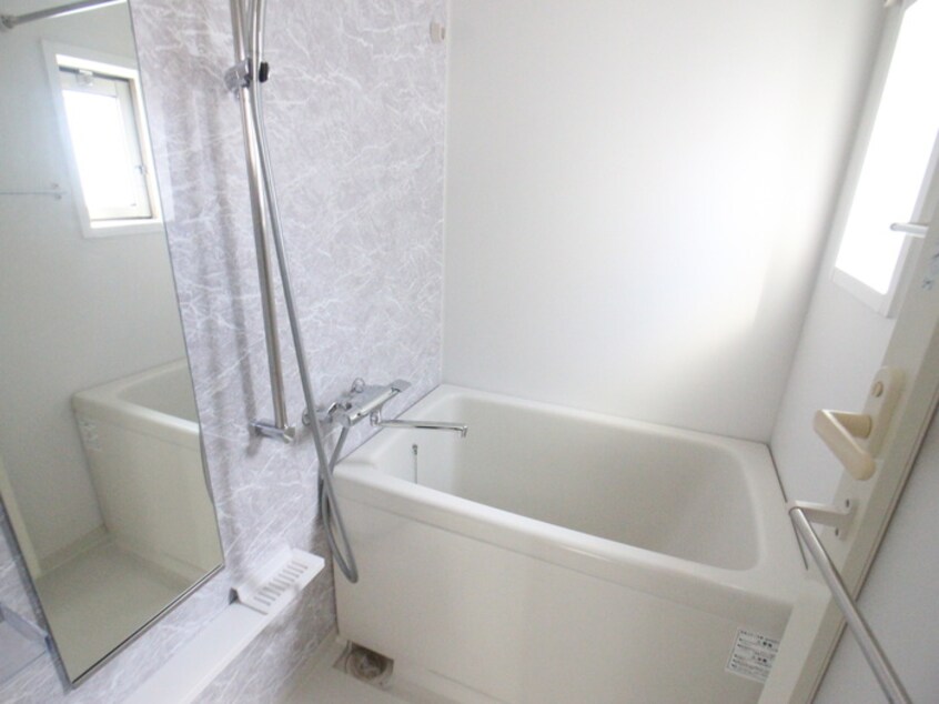 バス／シャワールーム等 plaisir