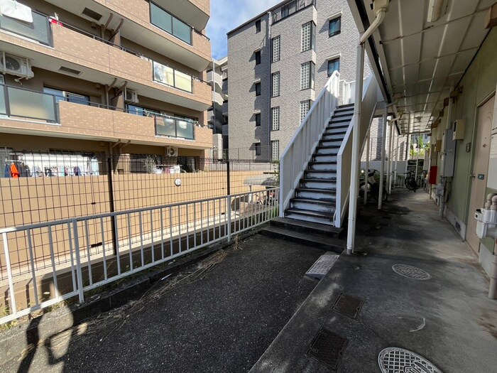 エントランス部分 グリ－ンハイツ野並