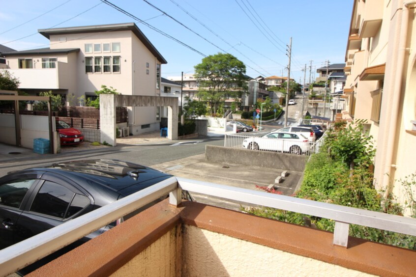 駐車場 エミナンス弥富ヶ丘Ａ