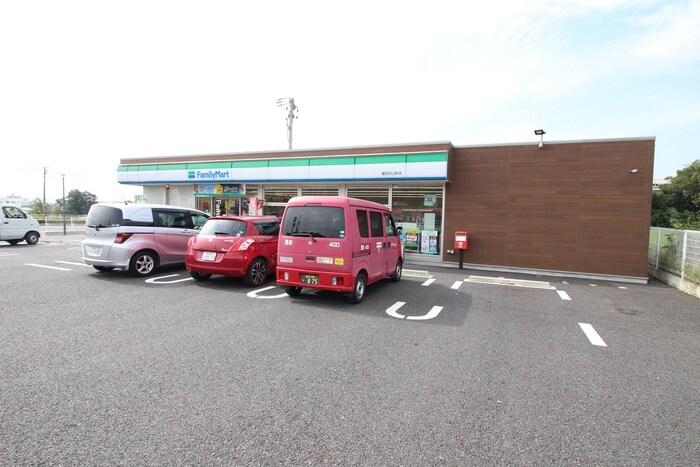 ファミリーマート(コンビニ)まで850m ハイツふきつけ