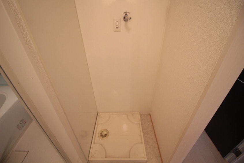 洗濯機置場 カ－サヴェルデ