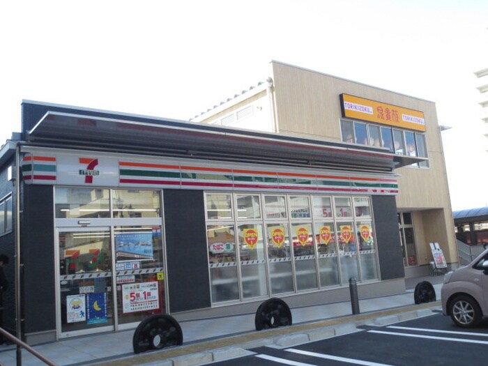 セブンイレブン岩倉駅前店(コンビニ)まで410m ソレアード千代鶴