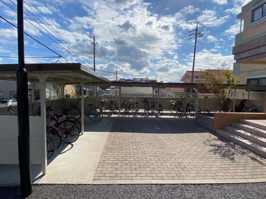 駐輪場 オースィニ21