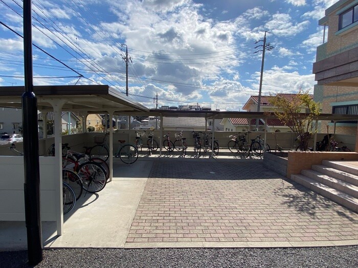 駐輪場 オースィニ21