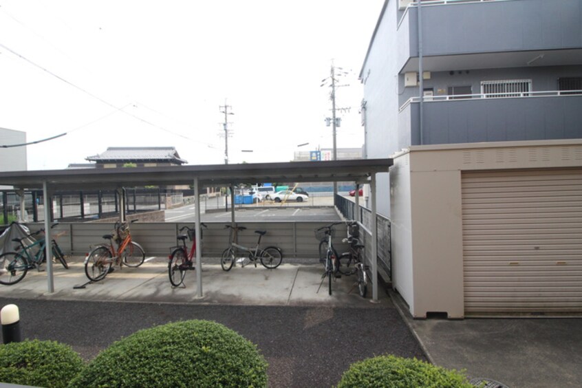 室内からの展望 キャッスル牧　B