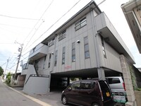 ＲＥＺＩＳ　ＯＢＡＴＡ