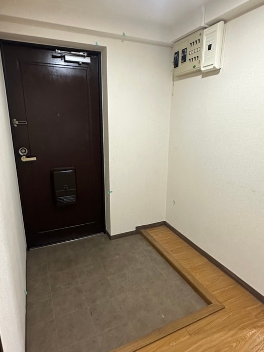 玄関 メナージュマルヤマ