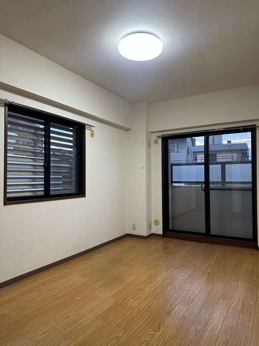 居室 メナージュマルヤマ