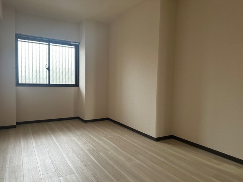 居室 メナージュマルヤマ