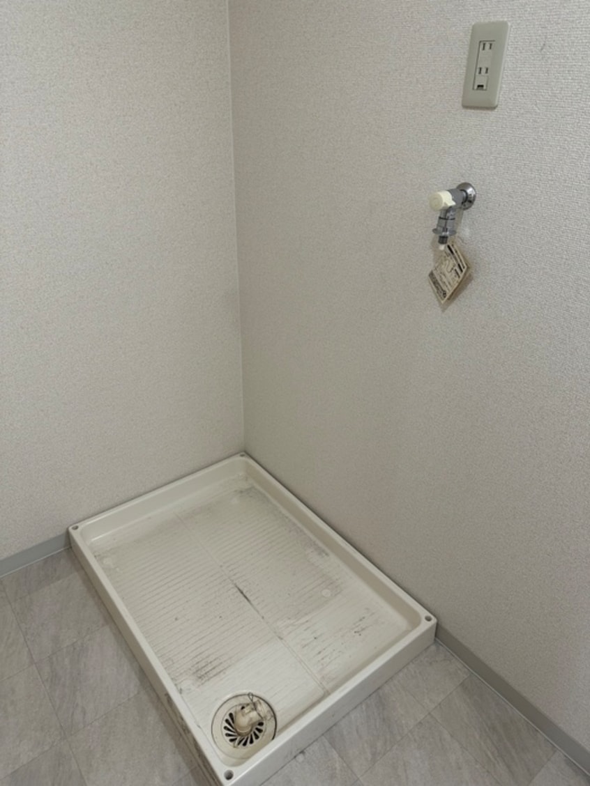 洗濯機置場 メナージュマルヤマ