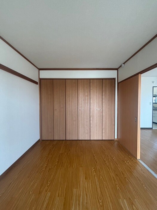 居室 メナージュマルヤマ