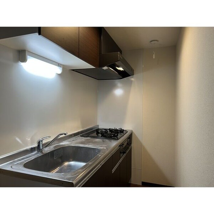 キッチン アンピオ八田