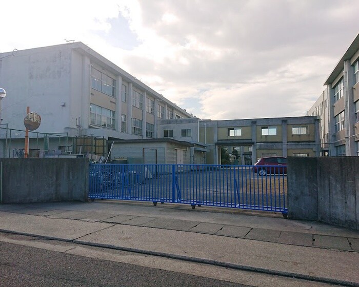 名古屋工科高校(高等学校/高等専門学校)まで469m メゾン星宮